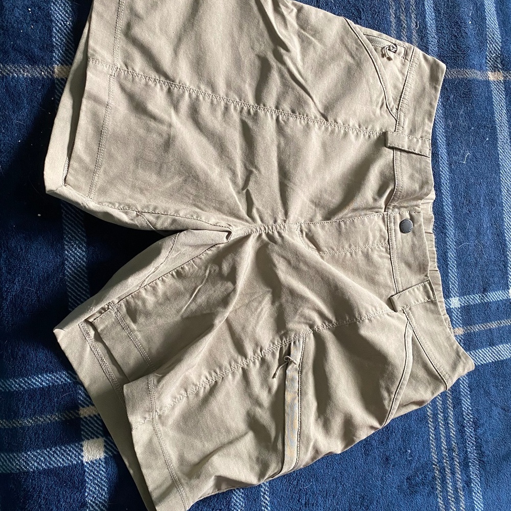 Duluth Trading Co Women's Dry on the Fly 7" Shorts